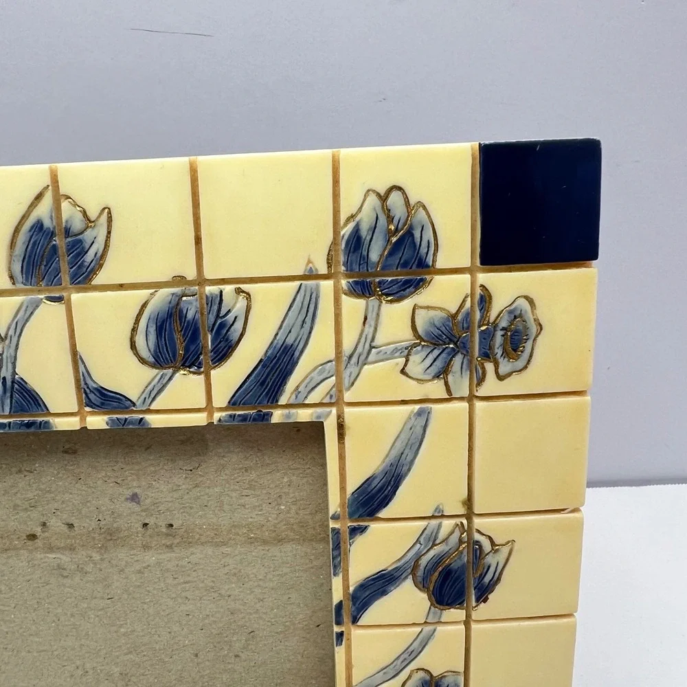 Vintage Mosaic Tile Frame 3.5x3.5 Cream Blue Chinoiserie Resin Floral Decor